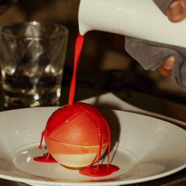 Esfera de chocolate blanco que desaparece